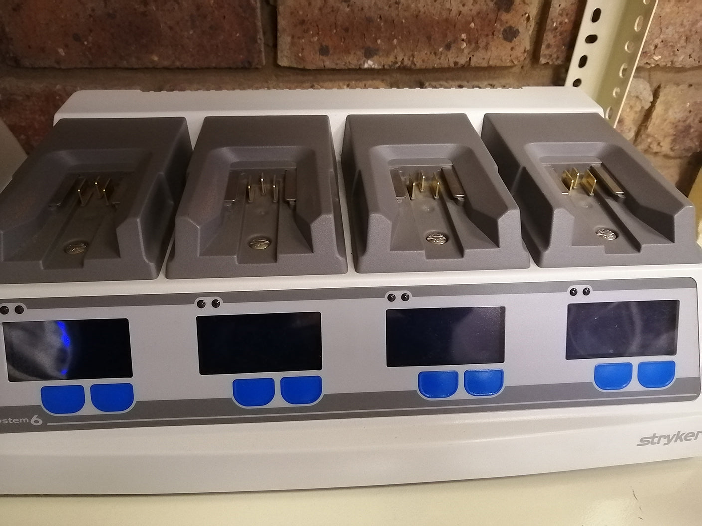 Stryker System 6 Battery Charger Unit